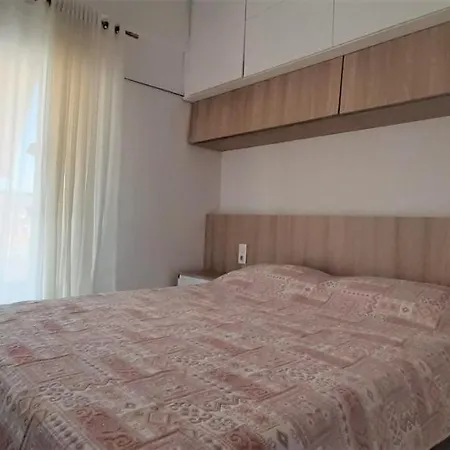 Park Apartment